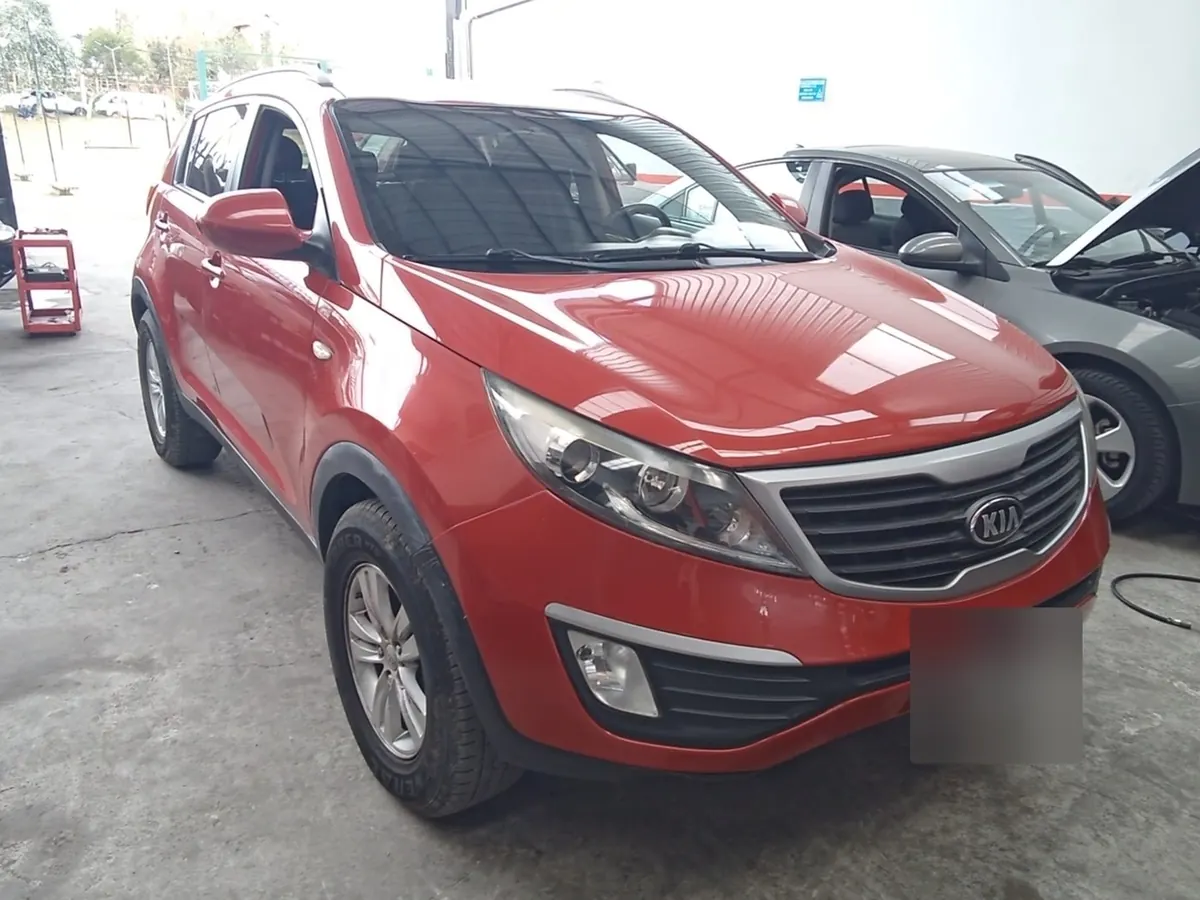 Kia Sportage roja